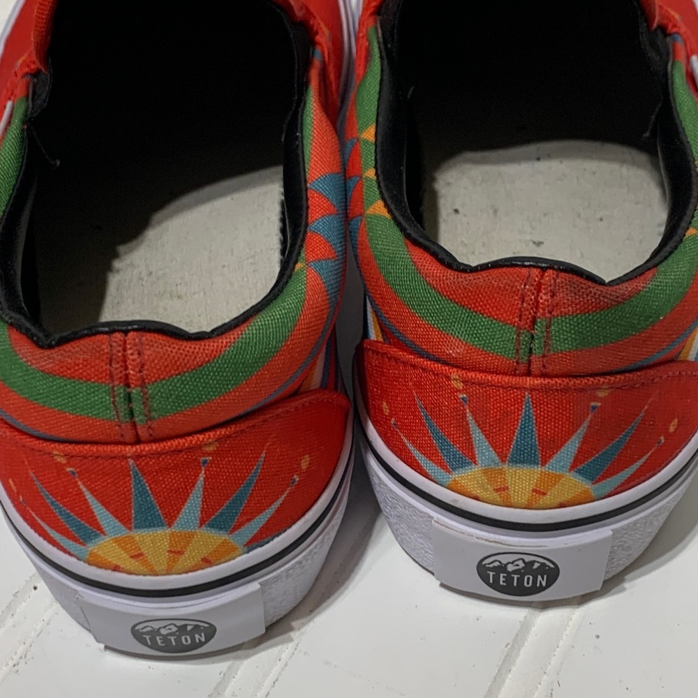 Teton Trade Co Artist Series Canvas Slip Ons Unisex - Picture 5 of 7